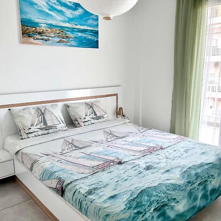Sea Pleasure Apartment II Peraía Dış mekan fotoğraf