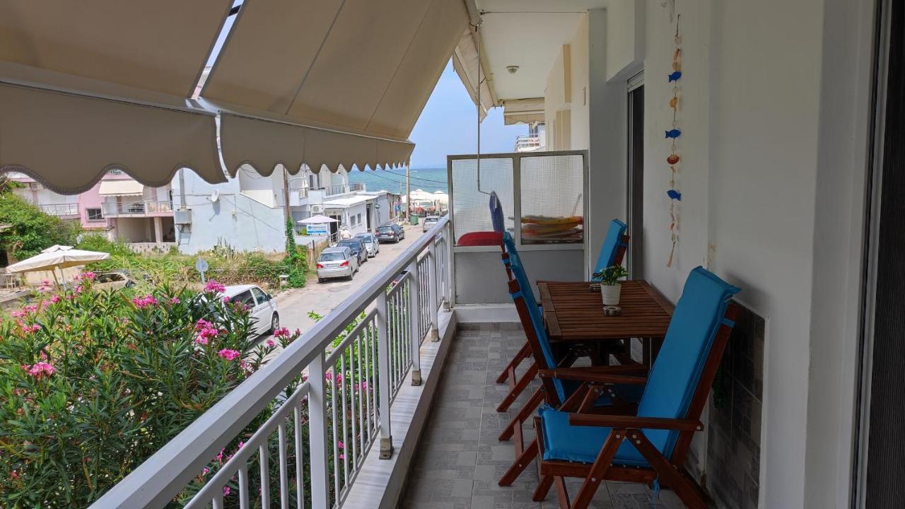 Sea Pleasure Apartment II Peraía Dış mekan fotoğraf